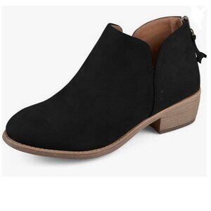 YDN Black Almond Toe Block Low Heel Ankle Bootie Classic V Cut Back Zippers Shoe